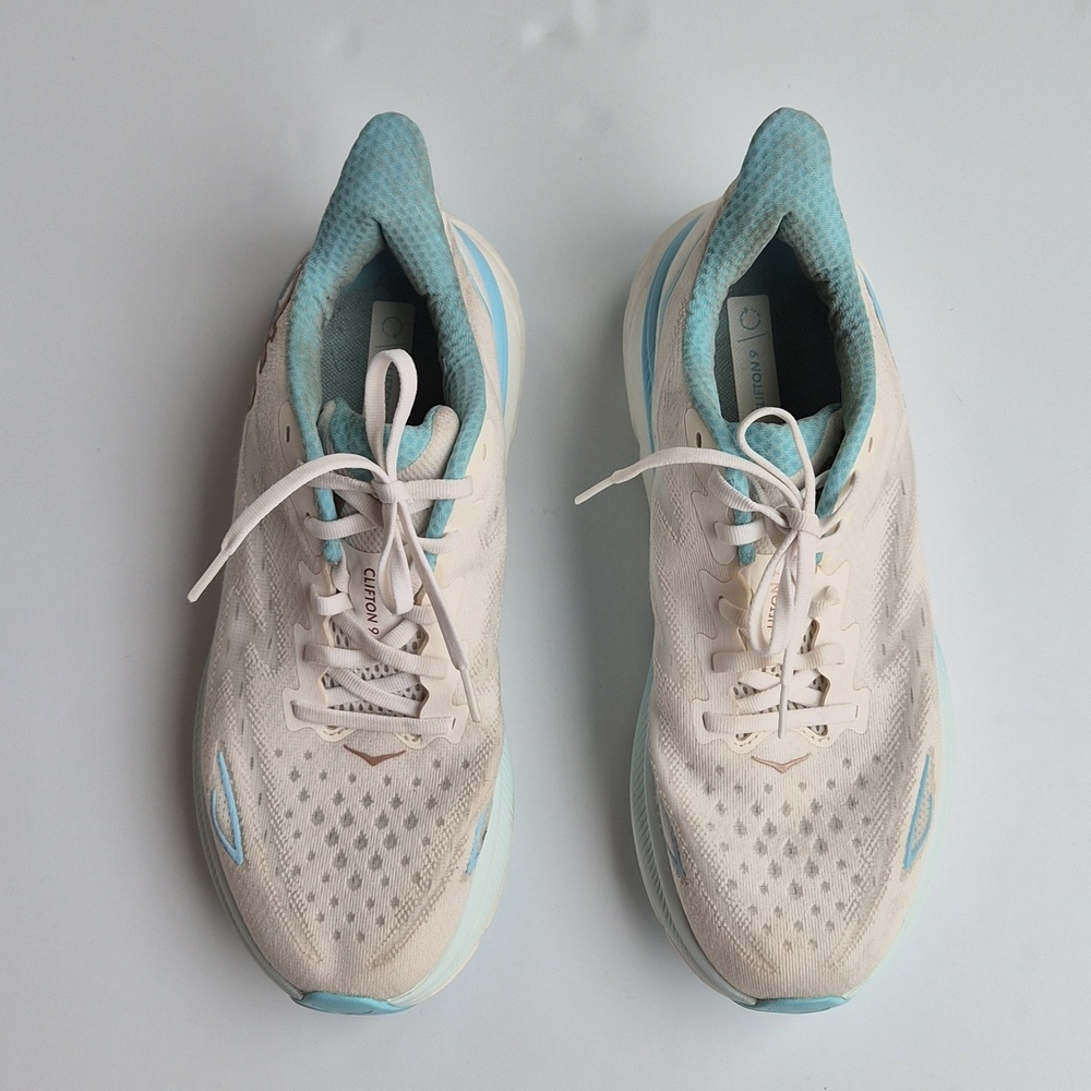 Hoka Clifton 9 White and Light Blue Athletic Running Shoes - Picture 4 of 9